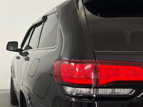 Used 2018 Jeep Grand Cherokee Altitude AWD/4WD image 53