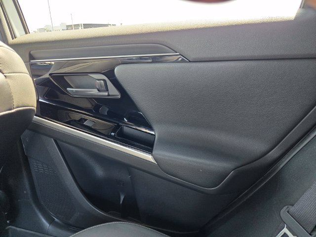 Used 2024 Toyota bZ4X FWD image 12