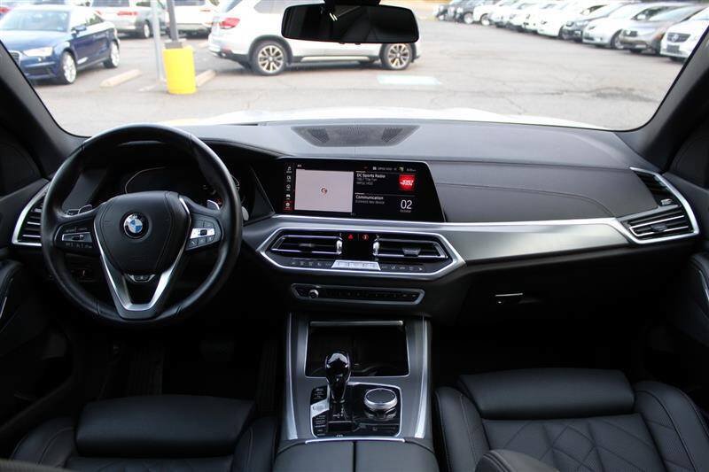 Used 2023 BMW X5 xDrive40i w/ Premium Package AWD/4WD image 14