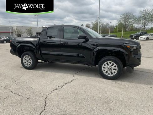 New 2026 Toyota Tacoma SR AWD/4WD image 1