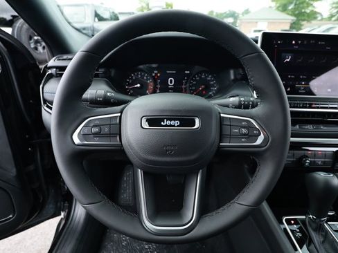New 2026 Jeep Compass Latitude AWD/4WD image 11