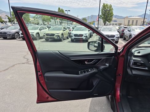 Used 2022 Subaru Outback Limited XT AWD/4WD image 12
