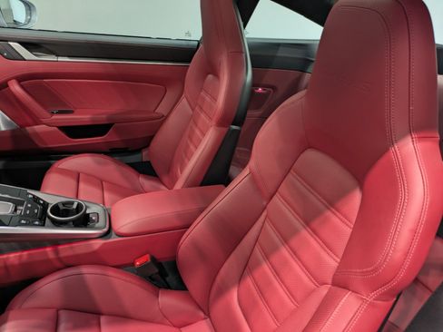 Used 2025 Porsche 911 Turbo S image 8