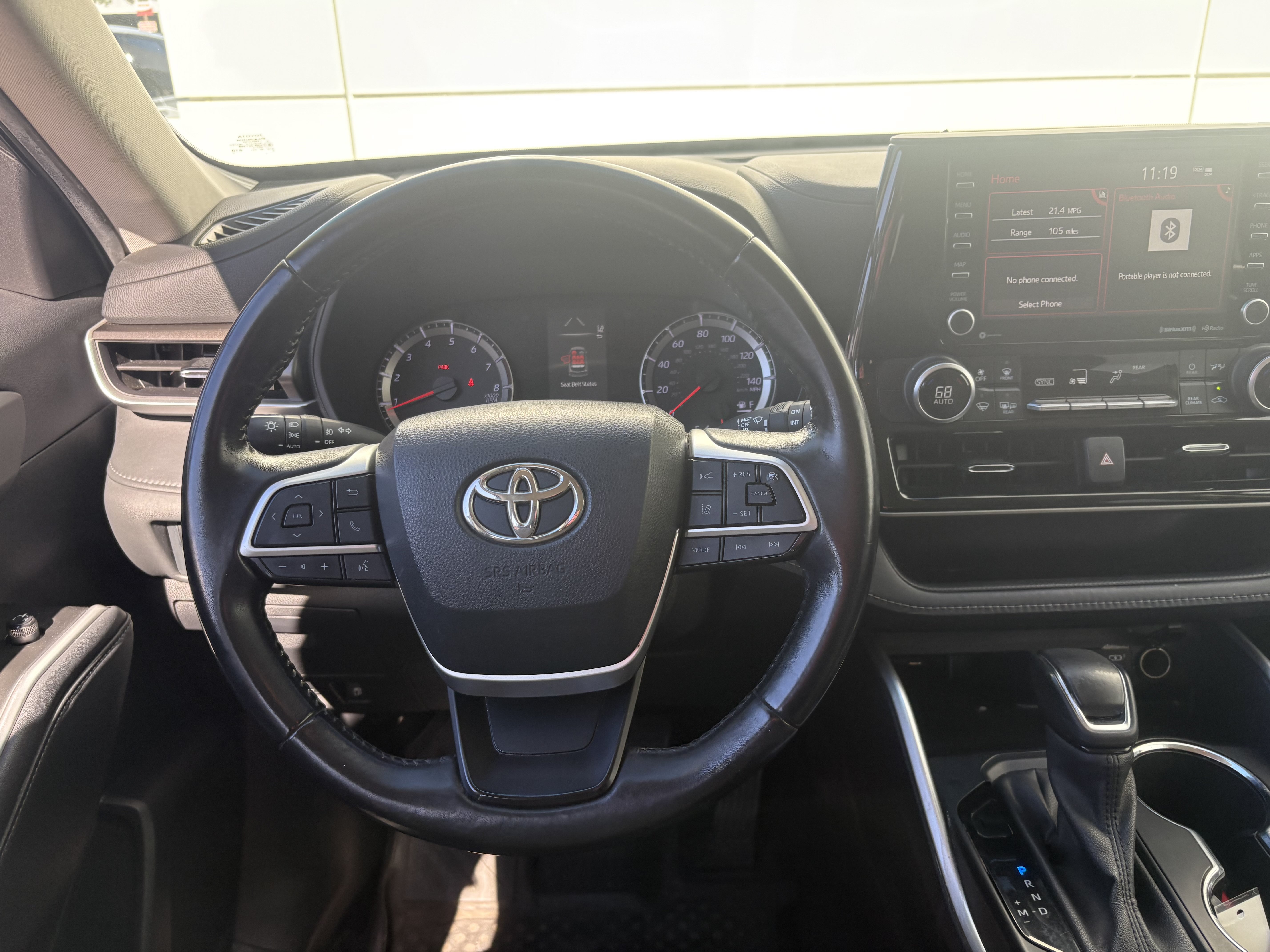 Used 2022 Toyota Highlander LE FWD image 15