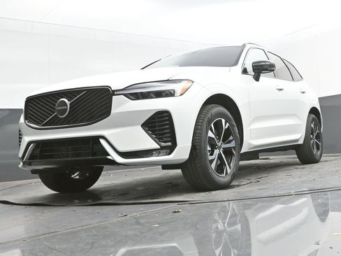 New 2026 Volvo XC60 B5 Core image 25