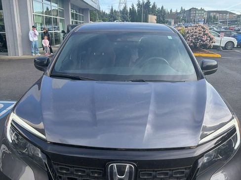 Used 2019 Honda Passport Sport image 2