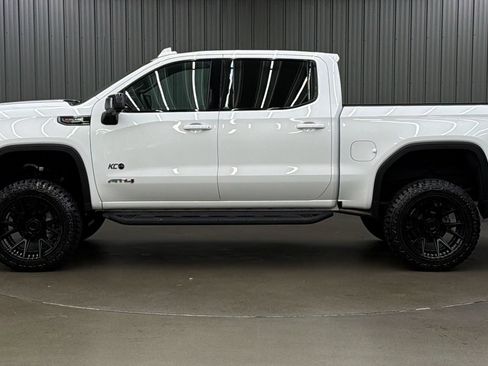 Used 2026 GMC Sierra 1500 AT4 w/ AT4 Premium Package AWD/4WD image 2