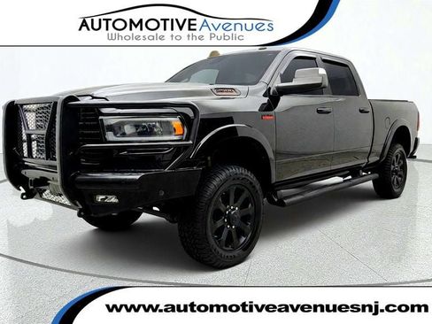 Used 2022 RAM 2500 Laramie w/ Night Edition AWD/4WD image 1