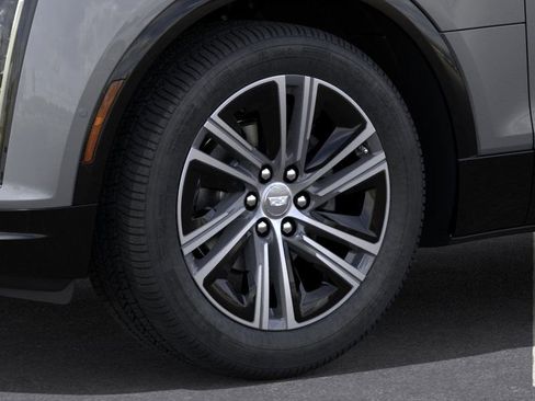 New 2025 Cadillac Lyriq Luxury image 9