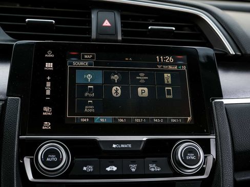 Used 2016 Honda Civic Touring image 30