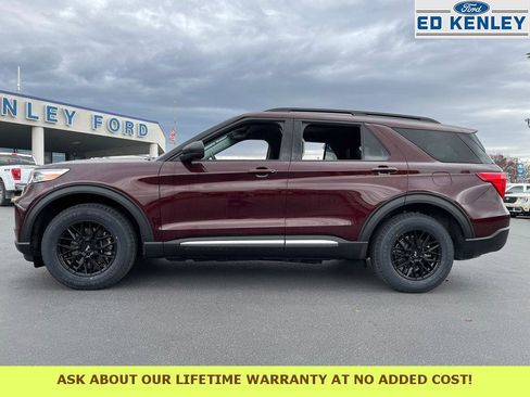 Used 2022 Ford Explorer XLT w/ Equipment Group 202A image 2