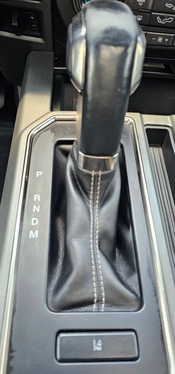 Used 2019 Ford F150 Raptor w/ Equipment Group 802A Luxury AWD/4WD image 38