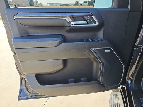 Used 2024 Chevrolet Silverado 1500 LTZ image 21