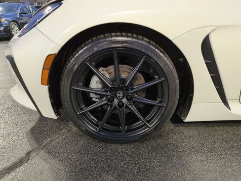 Certified 2023 Toyota GR86 Premium image 27