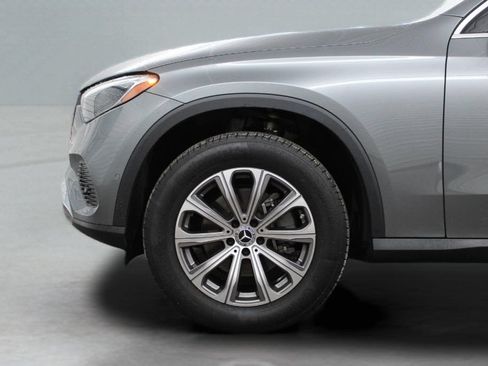 Used 2023 Mercedes-Benz GLC 300 image 6