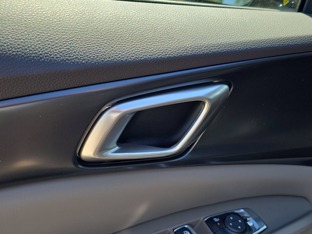 New 2026 Kia Carnival FWD image 19