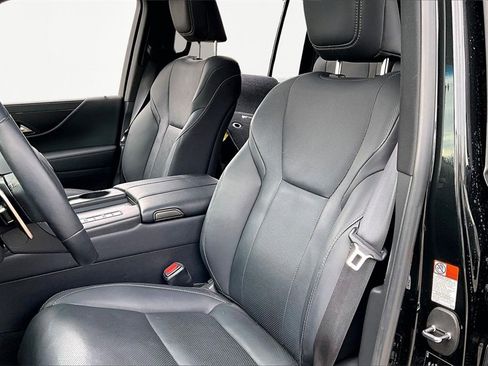 Used 2024 Lexus LX 600 4WD w/ Luxury Package image 24