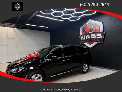 Used 2017 Chrysler Pacifica Touring-L Plus w/ Advanced Safetytec Group