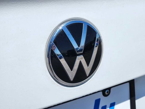 Used 2023 Volkswagen Jetta Sport FWD image 11