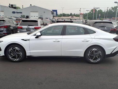 Certified 2026 Hyundai Sonata SEL FWD image 9