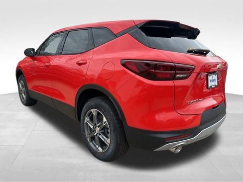 New 2026 Chevrolet Blazer LT image 3