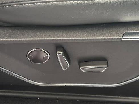 Used 2023 Ford F150 Lariat w/ Equipment Group 502A High image 34