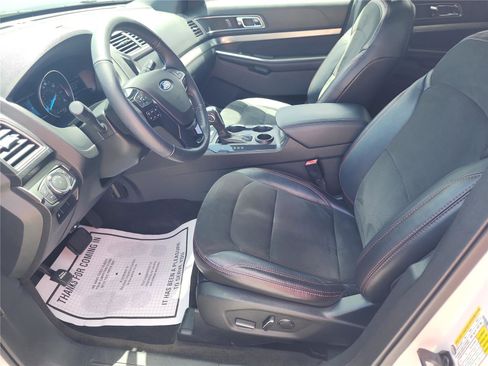 Certified 2018 Ford Explorer XLT w/ Equipment Group 202A image 12