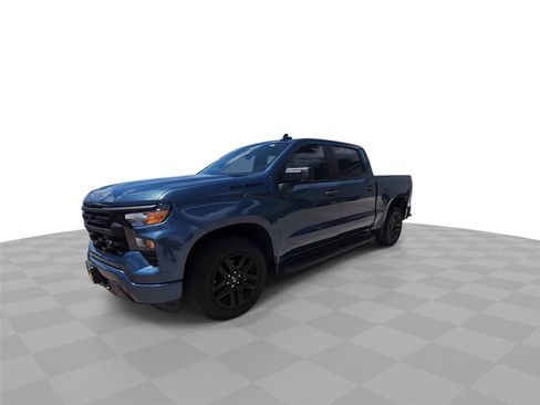 Used 2024 Chevrolet Silverado 1500 Custom w/ LPO, Dark Essentials Package RWD image 4