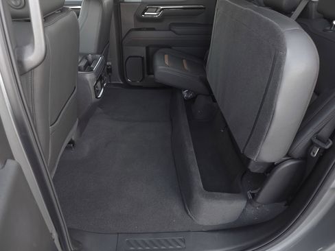 Used 2025 GMC Sierra 1500 AT4 w/ AT4 Premium Package image 33