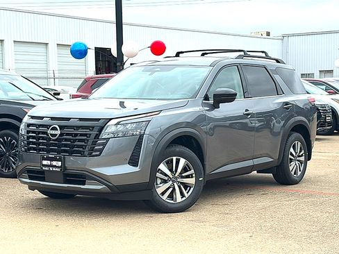 New 2026 Nissan Pathfinder SL FWD image 2