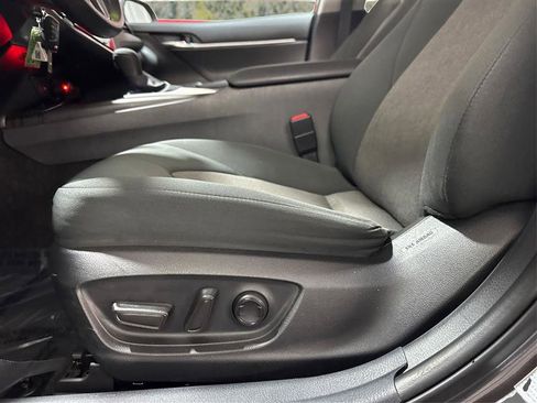 Used 2022 Toyota Camry LE image 18