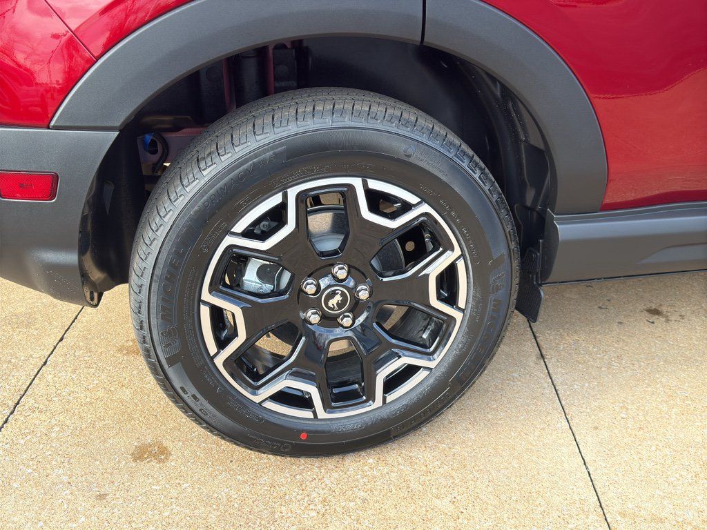 New 2026 Ford Bronco Sport Outer Banks w/ Outer Banks Tech Package+ AWD/4WD image 6