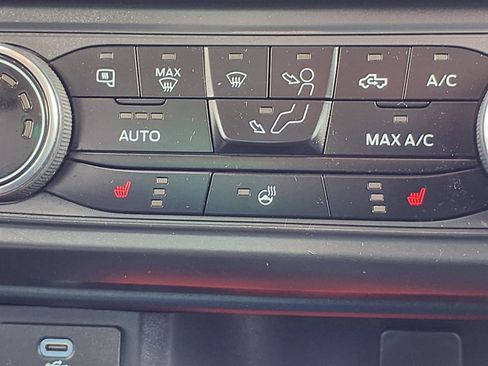 Used 2023 Ford Maverick XLT w/ Equipment Group 300A Standard image 5