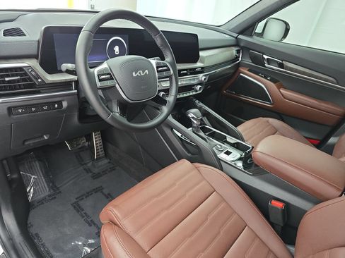 Used 2025 Kia Telluride SX Prestige AWD/4WD image 17