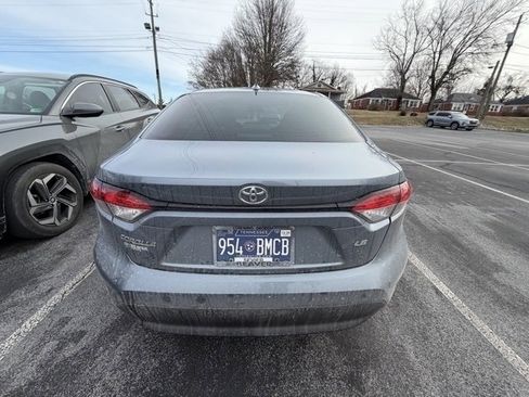 Used 2024 Toyota Corolla LE image 3