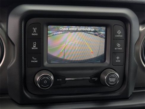 Used 2021 Jeep Wrangler Sport image 18