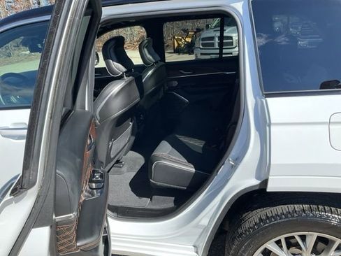 Used 2024 Jeep Grand Cherokee Summit w/ Adv Protech Group IV AWD/4WD image 39