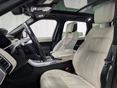 Used 2020 Land Rover Range Rover Sport HSE image 15