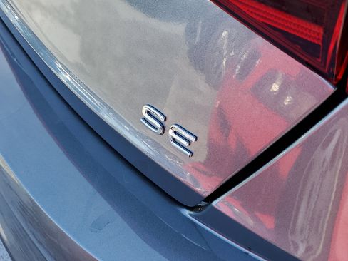 New 2026 Volkswagen Jetta SE image 6