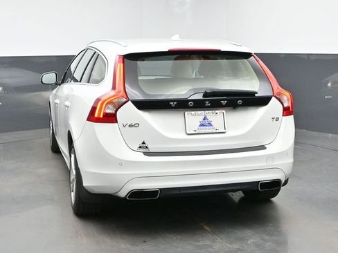 Used 2015 Volvo V60 T5 Premier Plus FWD image 8