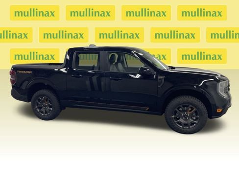 New 2025 Ford Maverick Tremor image 2