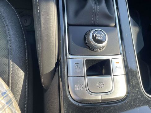 Used 2023 Kia Telluride EX w/ EX Captain's Chair Package FWD image 20