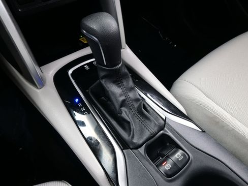 Used 2023 Toyota Corolla Cross LE image 20