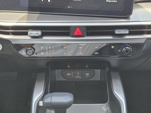 New 2026 Kia Sorento LX FWD image 14