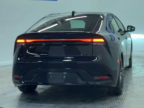 New 2026 Toyota Prius Plug-In Hybrid image 9