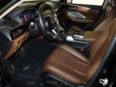 Certified 2024 Acura MDX SH-AWD w/ Technology Package image 12