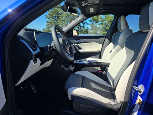 New 2026 BMW X1 xDrive28i w/ Technology Package AWD/4WD image 10
