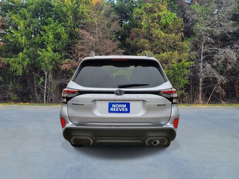 New 2025 Subaru Forester Limited image 17