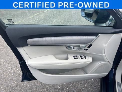 Certified 2025 Volvo V90 B6 Cross Country Plus AWD/4WD image 11