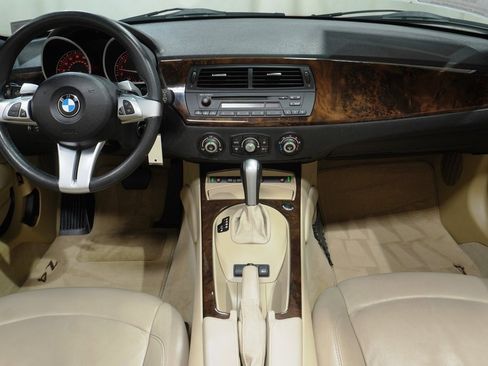 Used 2008 BMW Z4 3.0i image 12